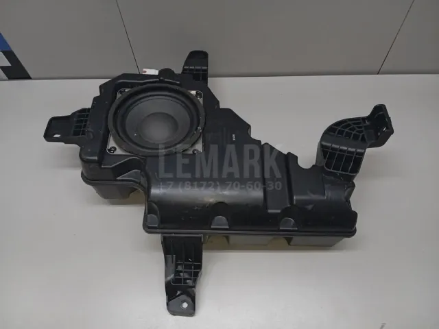 Сабвуфер для  BMW 2-serie F22/F23/F87 2013-2020