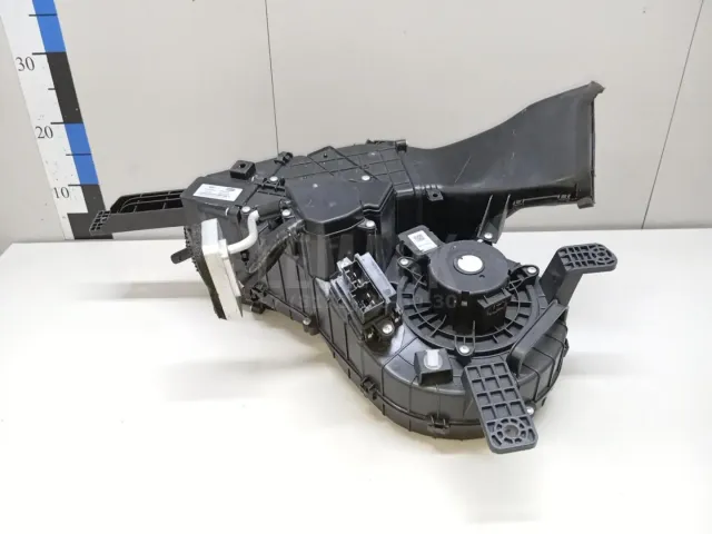 Корпус отопителя для  BMW i3 (I01) 2013-2022