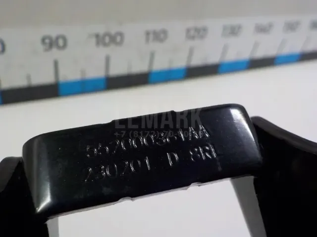 Петля двери багажника