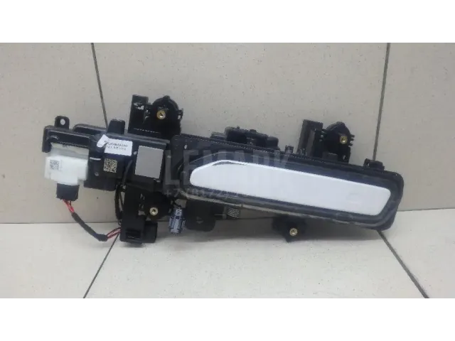 Ручка двери передней наружная левая для  BMW X2 U10 2023