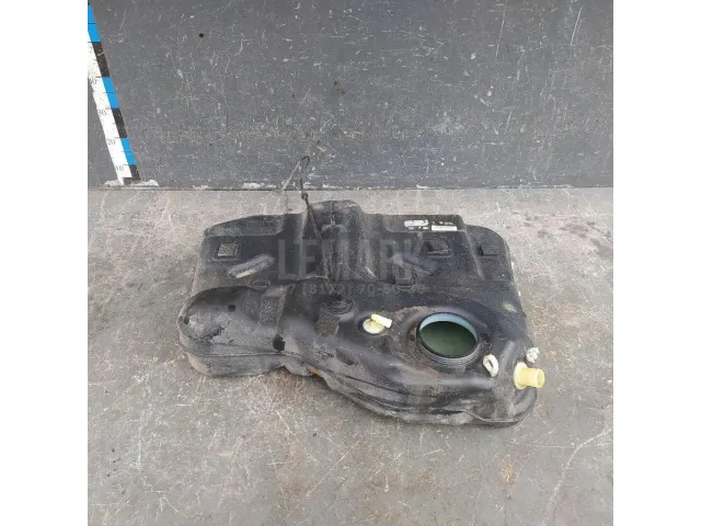 Бак топливный