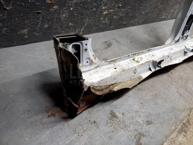 Порог со стойкой правый для  Chevrolet Tahoe II 2000-2006