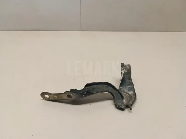 Петля капота левая для  Fiat