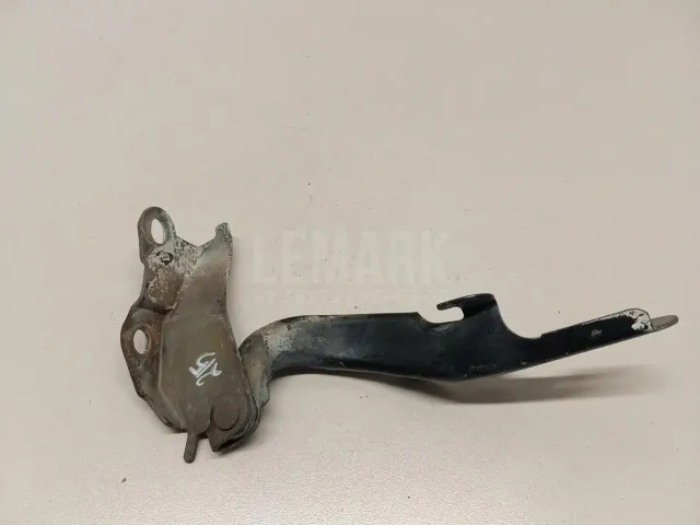 Петля капота левая для  Fiat
