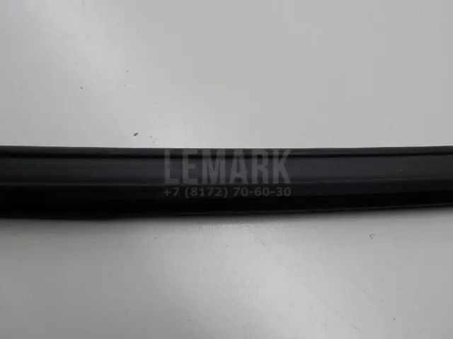 Уплотнитель стекла двери для  FAW J5 2004