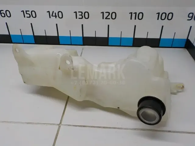 Бачок омывателя лобового стекла