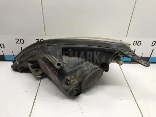 Фара правая для  Fiat Sedici 2007-2014