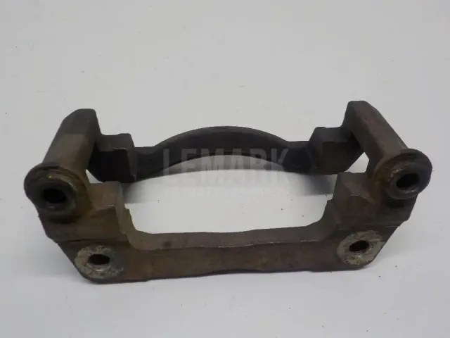 Скоба суппорта переднего для  BMW X5 E53 2000-2007