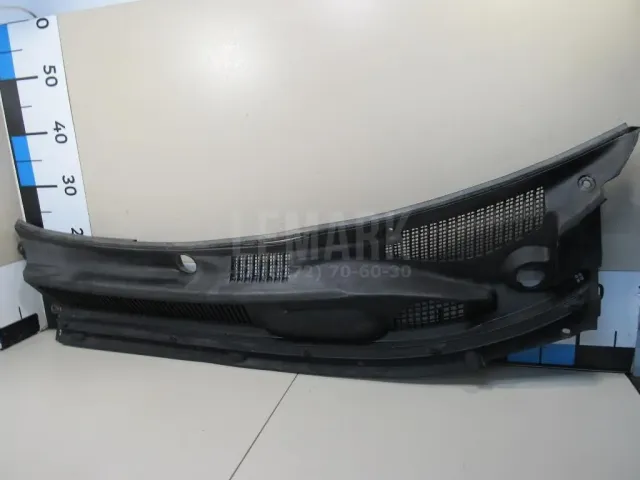 Решетка стеклооч. (планка под лобовое стекло) для  Fiat Linea 2007-2018