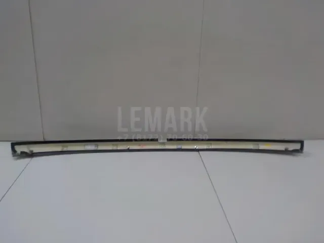 Спойлер (дефлектор) багажника