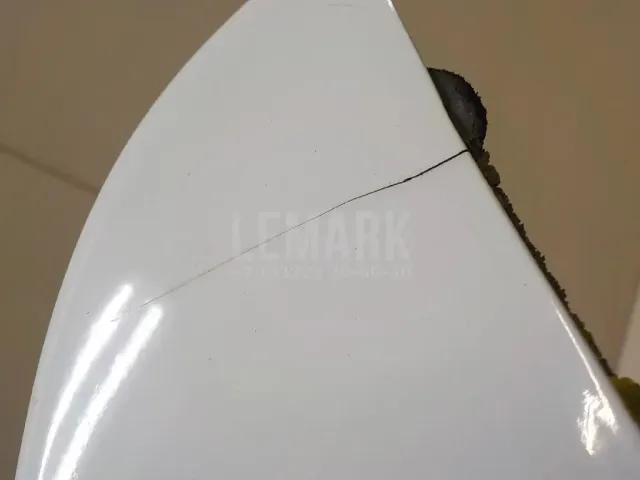 Спойлер (дефлектор) багажника