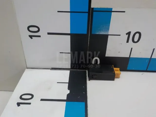 Кнопка противотуманки для  Dongfeng S30 2014-2017