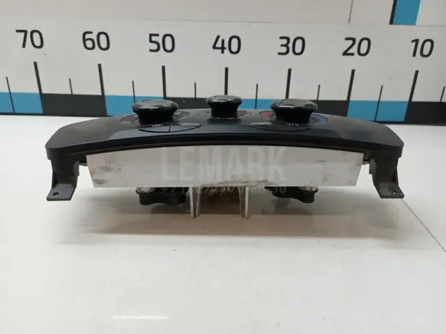 Блок управления отопителем для  BMW X1 F48 2014-2022