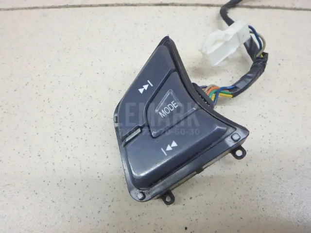 Блок кнопок для  Chevrolet Tahoe II 2000-2006