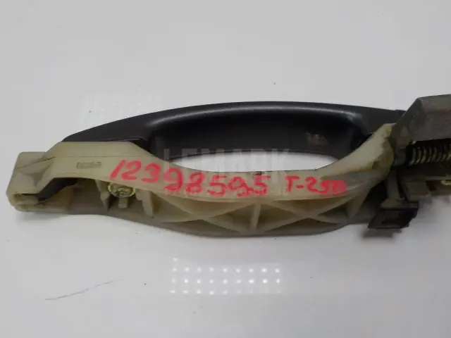 Ручка двери задней наружная правая