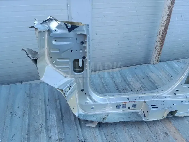 Стойка передней двери для  GM Pontiac Grand AM 1992-1998