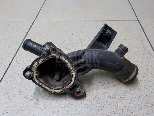 Фланец двигателя системы охлаждения для  BMW 3-serie F30/F31/F80 2011-2020