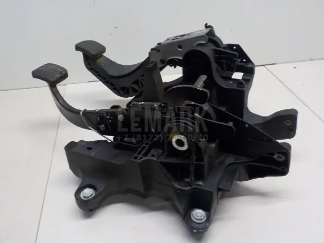 Блок педалей для  BMW 3-serie F30/F31/F80 2011-2020