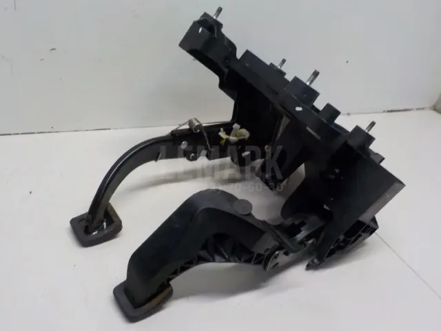 Блок педалей для  BMW 3-serie F30/F31/F80 2011-2020