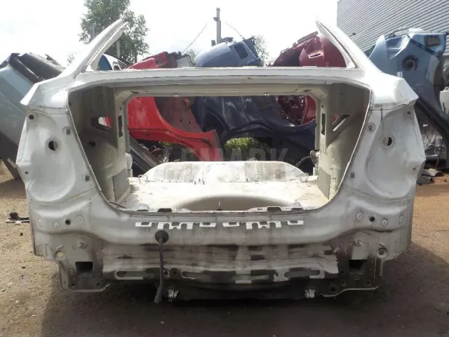 Панель задняя для  BMW 6-serie E63 2004-2009