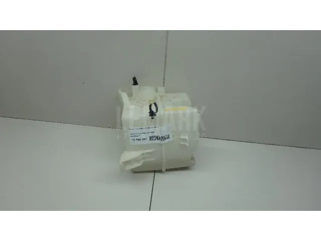 Бачок омывателя лобового стекла