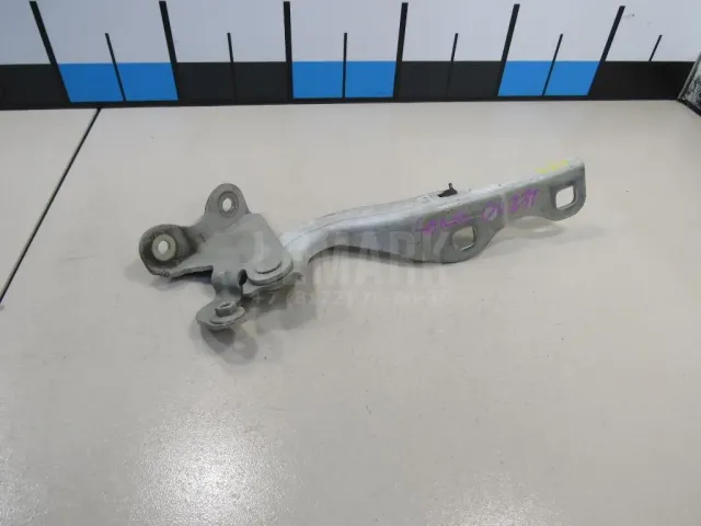 Петля капота левая для  BMW X6 F16/F86 2014-2020