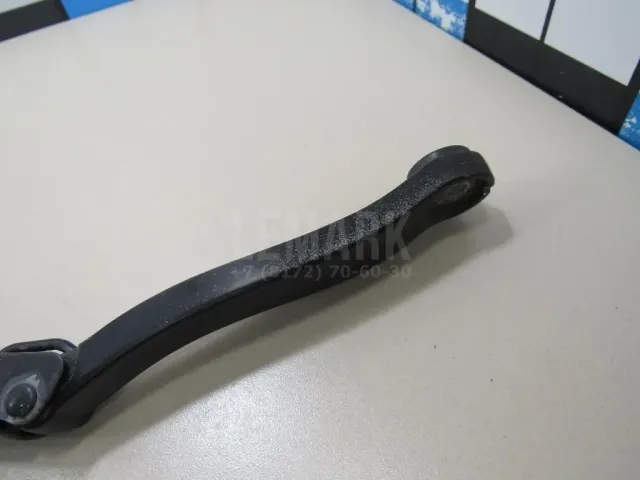 Поводок стеклоочистителя передний правый для  BMW 3-serie F30/F31/F80 2011-2020