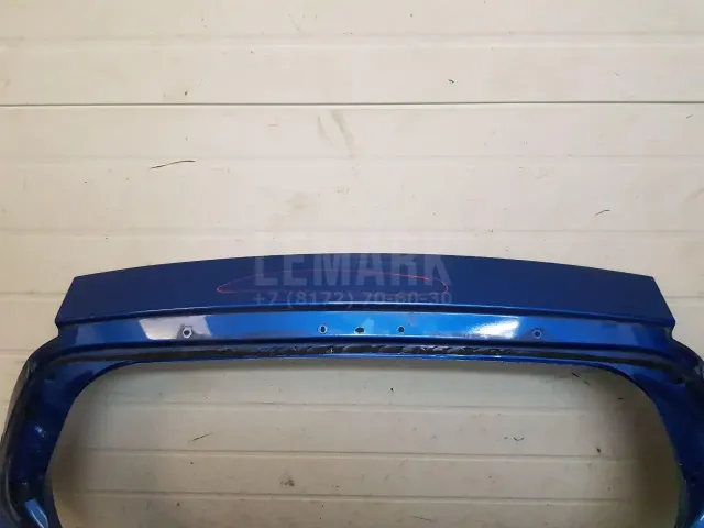 Дверь багажника