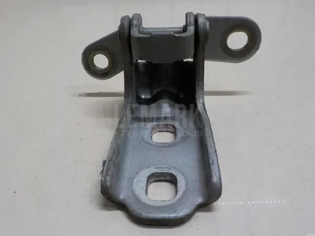 Петля двери передней левой верхняя для  BMW 3-serie F30/F31/F80 2011-2020