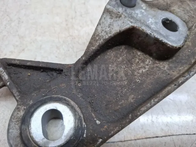 Кронштейн опоры КПП для  BMW X1 E84 2009-2015
