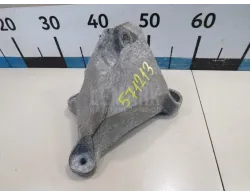 Кронштейн опоры двигателя