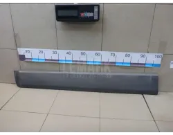 Накладка двери передней левой