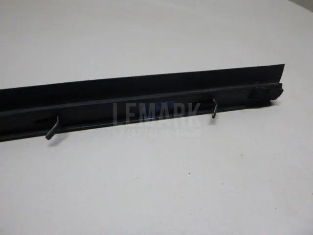 Уплотнитель стекла двери для  Ford C-MAX 2003-2010