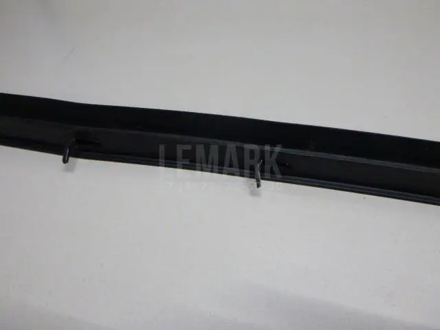 Уплотнитель стекла двери для  Ford C-MAX 2003-2010