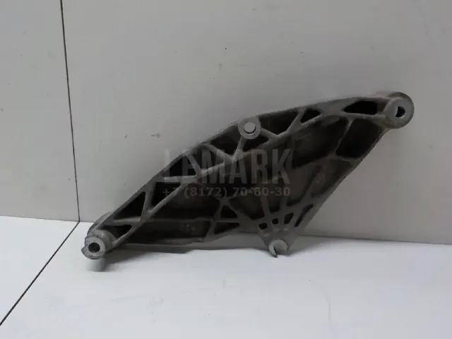 Кронштейн опоры двигателя для  Ford S-MAX 2006-2015