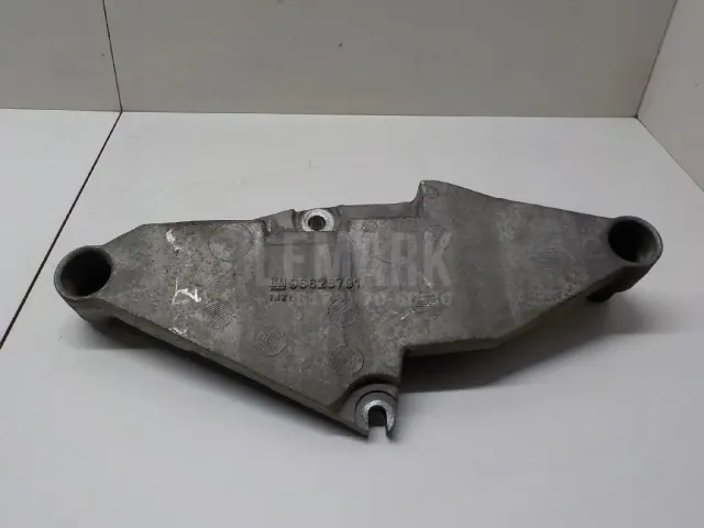 Кронштейн опоры двигателя для  Ford S-MAX 2006-2015