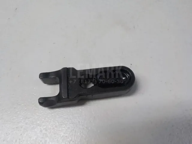 Кронштейн форсунки для  Ford Fiesta 2001-2008