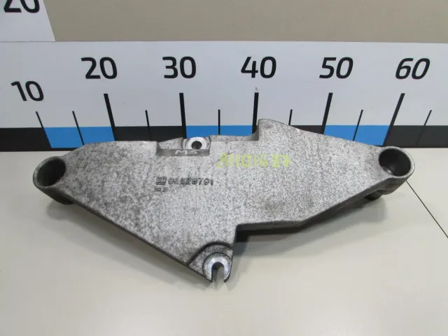 Кронштейн опоры двигателя для  Ford Ranger 2006-2012