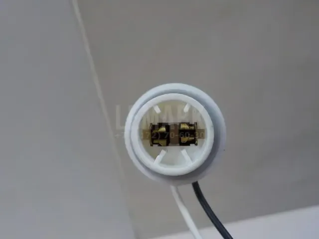 Патрон лампы для  CASE SV300 2012