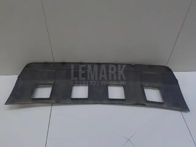 Накладка переднего бампера центральная для  Audi A4 [B6] 2000-2004
