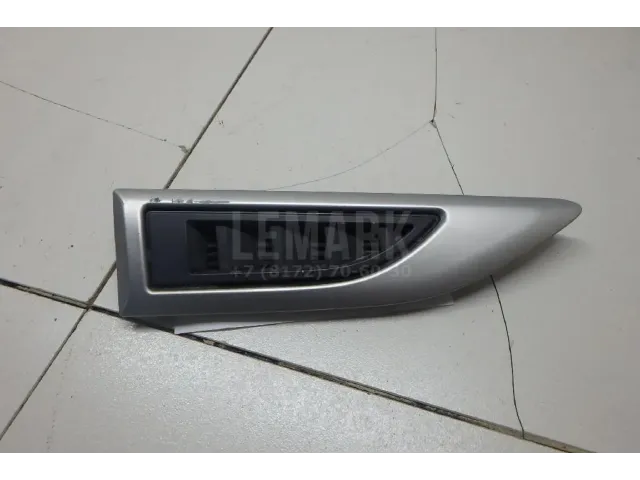 Молдинг переднего правого крыла для  Chrysler Sebring/Dodge Stratus 2001-2007