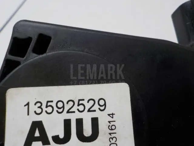 Замок двери задней правой для  Chevrolet Trail Blazer 2001-2010