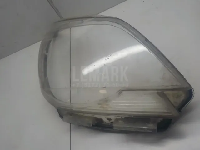 Стекло фары правой для  Ford Mondeo II 1996-2000