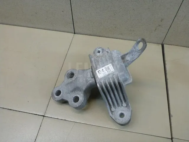 Опора двигателя левая для  Ford Focus II 2008-2011