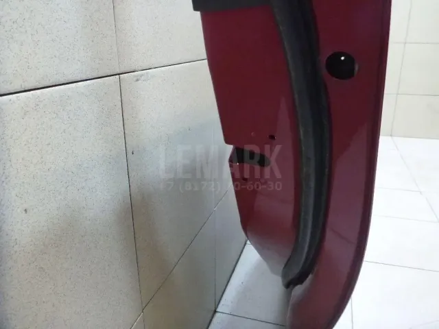 Дверь задняя правая