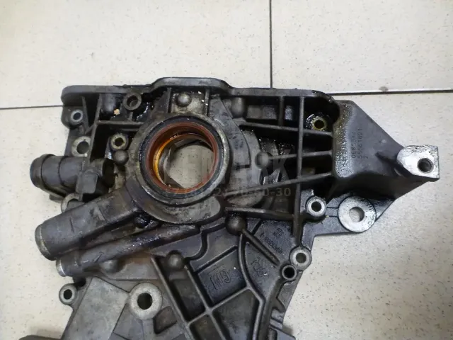 Крышка двигателя передняя для  DAF LF 55 2001