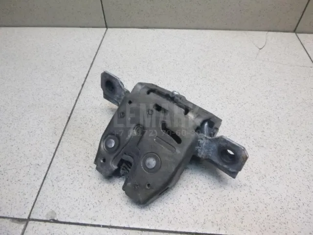 Замок багажника для  Ford Fusion 2002-2012