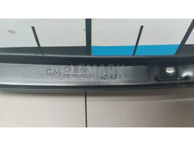 Накладка двери передней левой для  BMW 6-serie E63 2004-2009