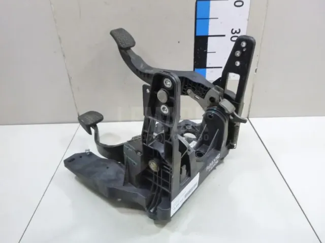 Блок педалей для  BMW X1 E84 2009-2015