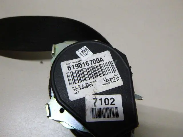 Ремень безопасности с пиропатроном для  GM Pontiac Vibe 2002-2007